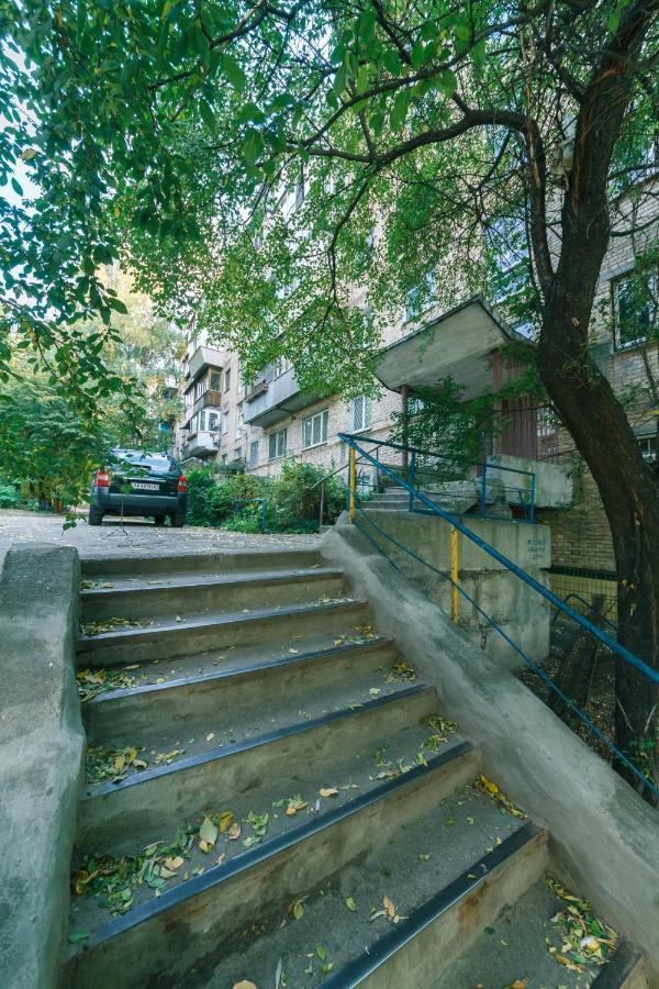Прекрасная Квартира У Метро Политехнический Институт Kiev Esterno foto