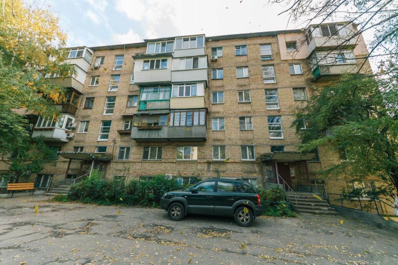 Прекрасная Квартира У Метро Политехнический Институт Kiev Esterno foto